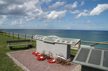 Port en Bessin, memorial.